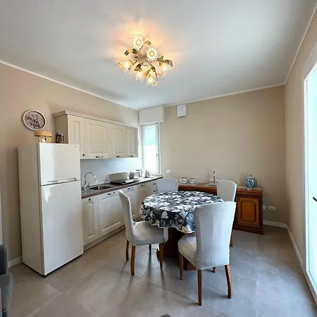 Con Giardino A 10 Minuti Dal Centro Apartment *